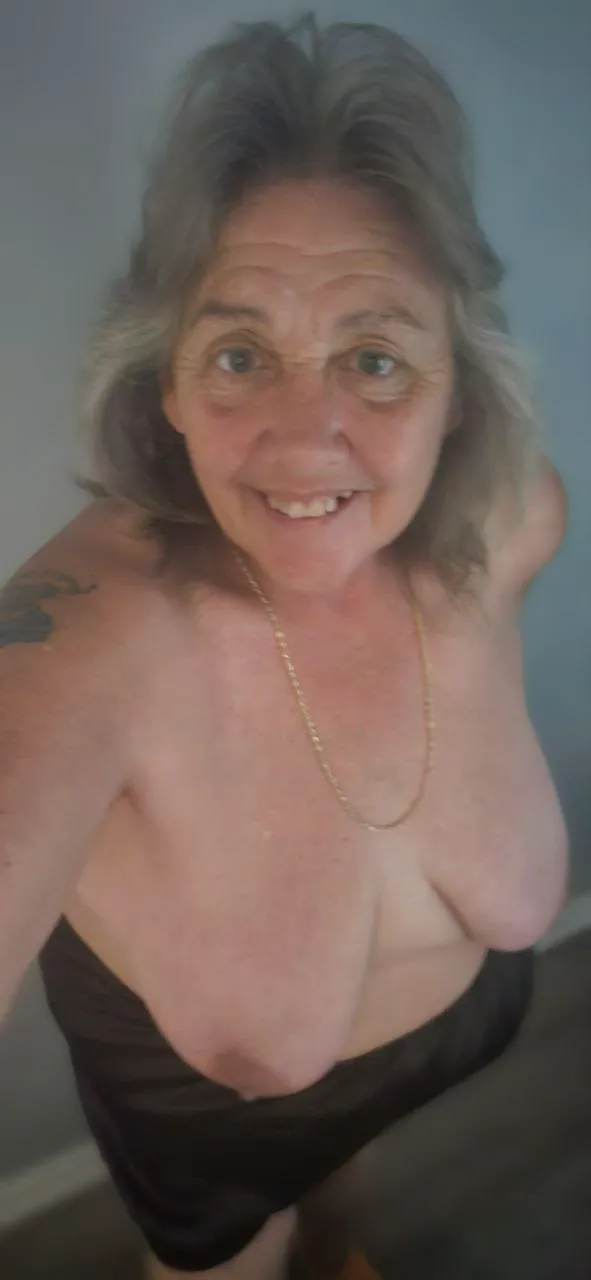 [F69] always topless