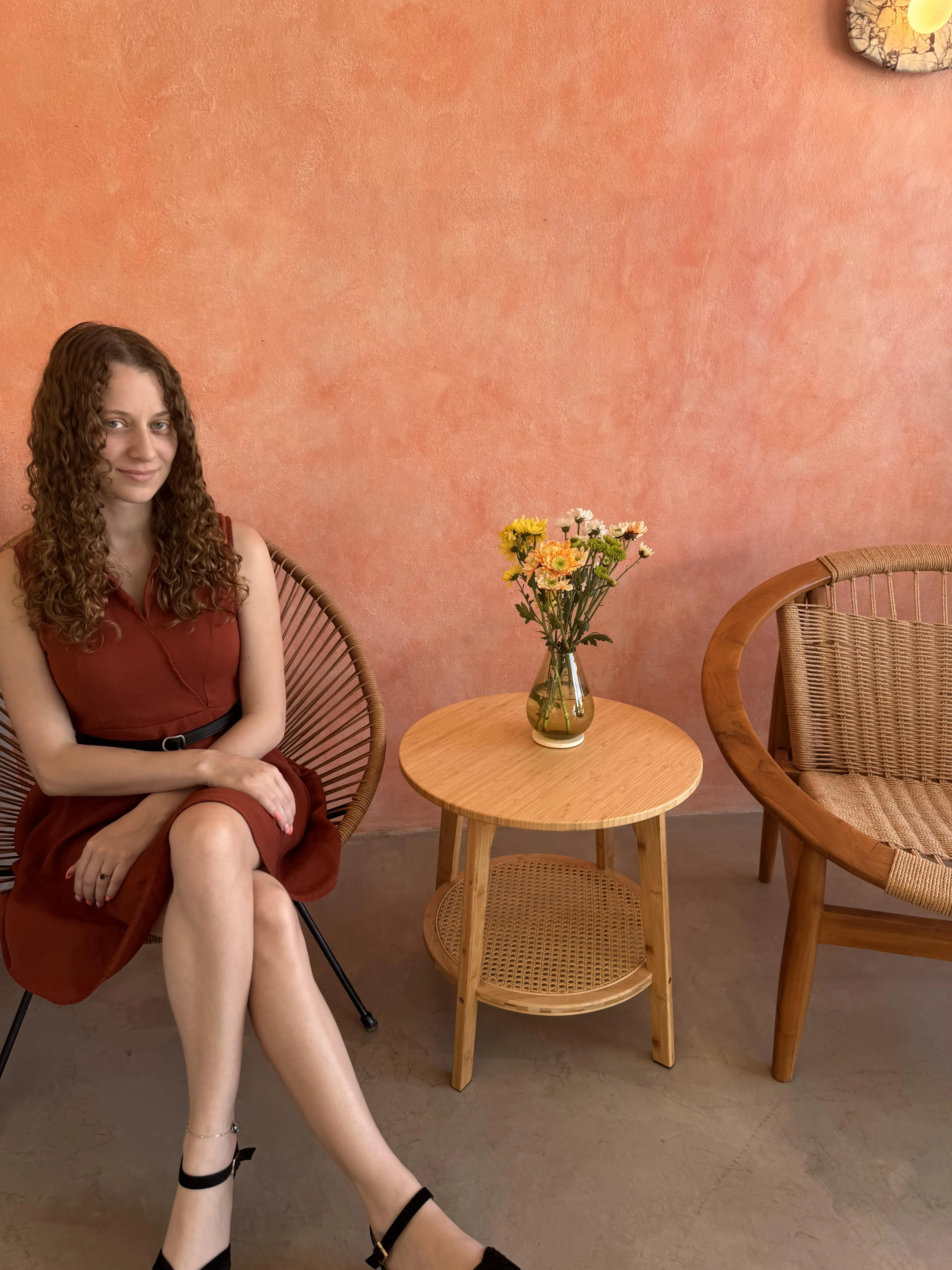 [findom] Don’t be fooled by the photo. Your seat isn’t next to me. It’s at my feet 🧎‍♂️