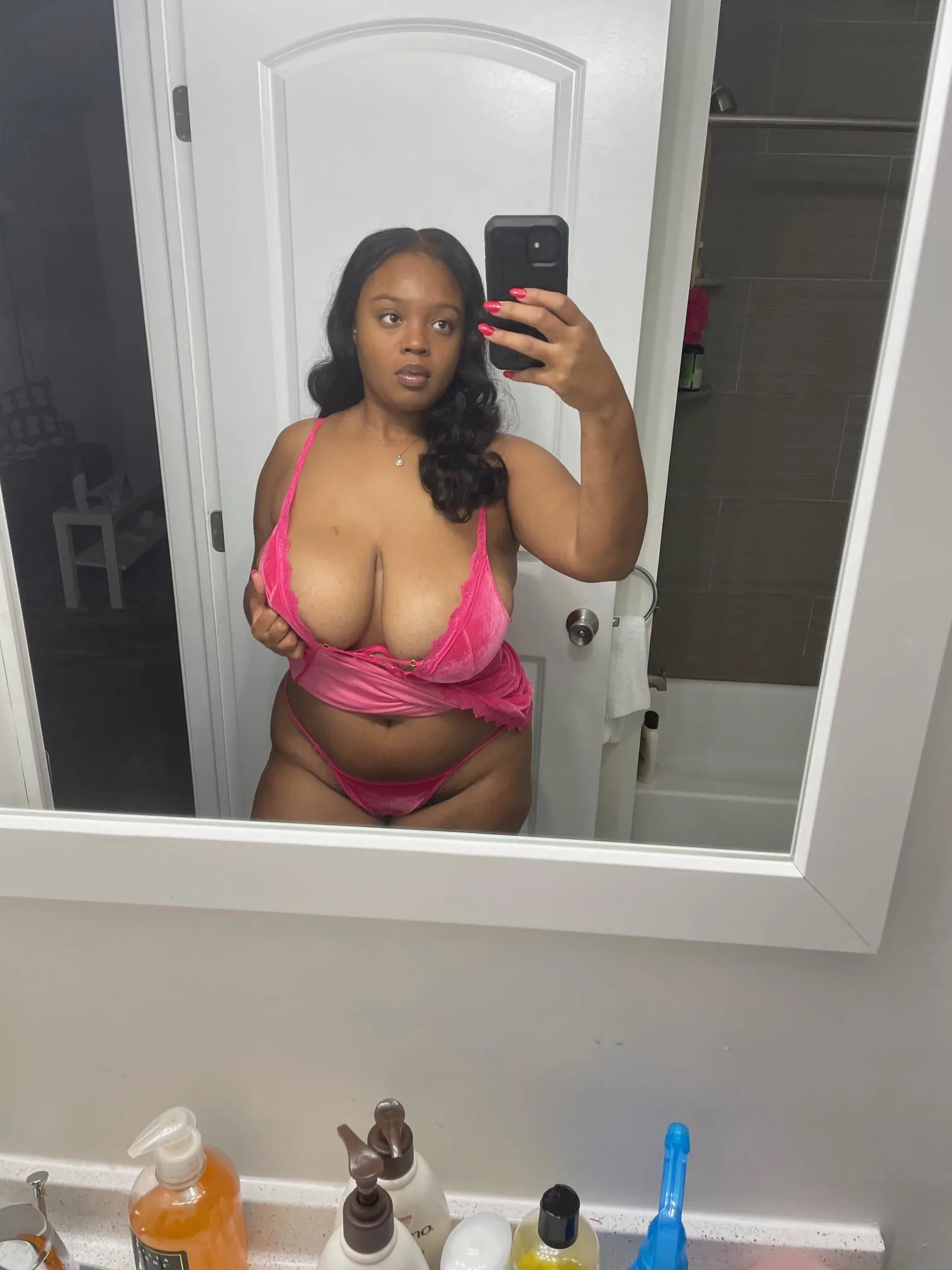 Pink looks great on me