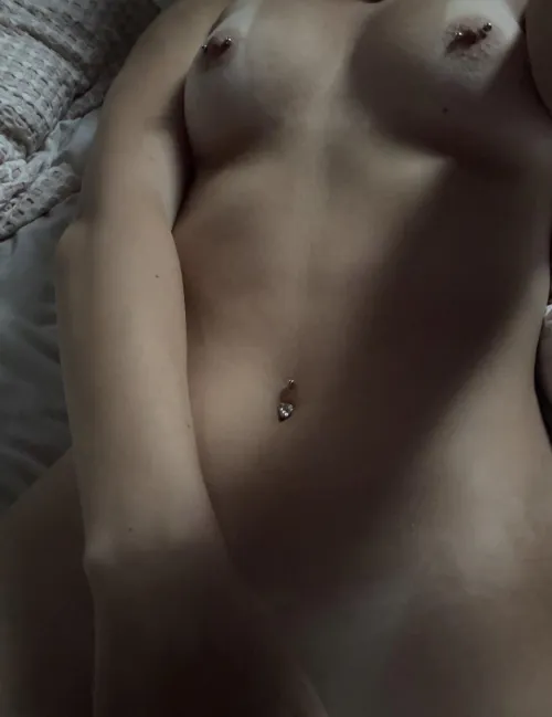 Showing this to you to start your week hard.