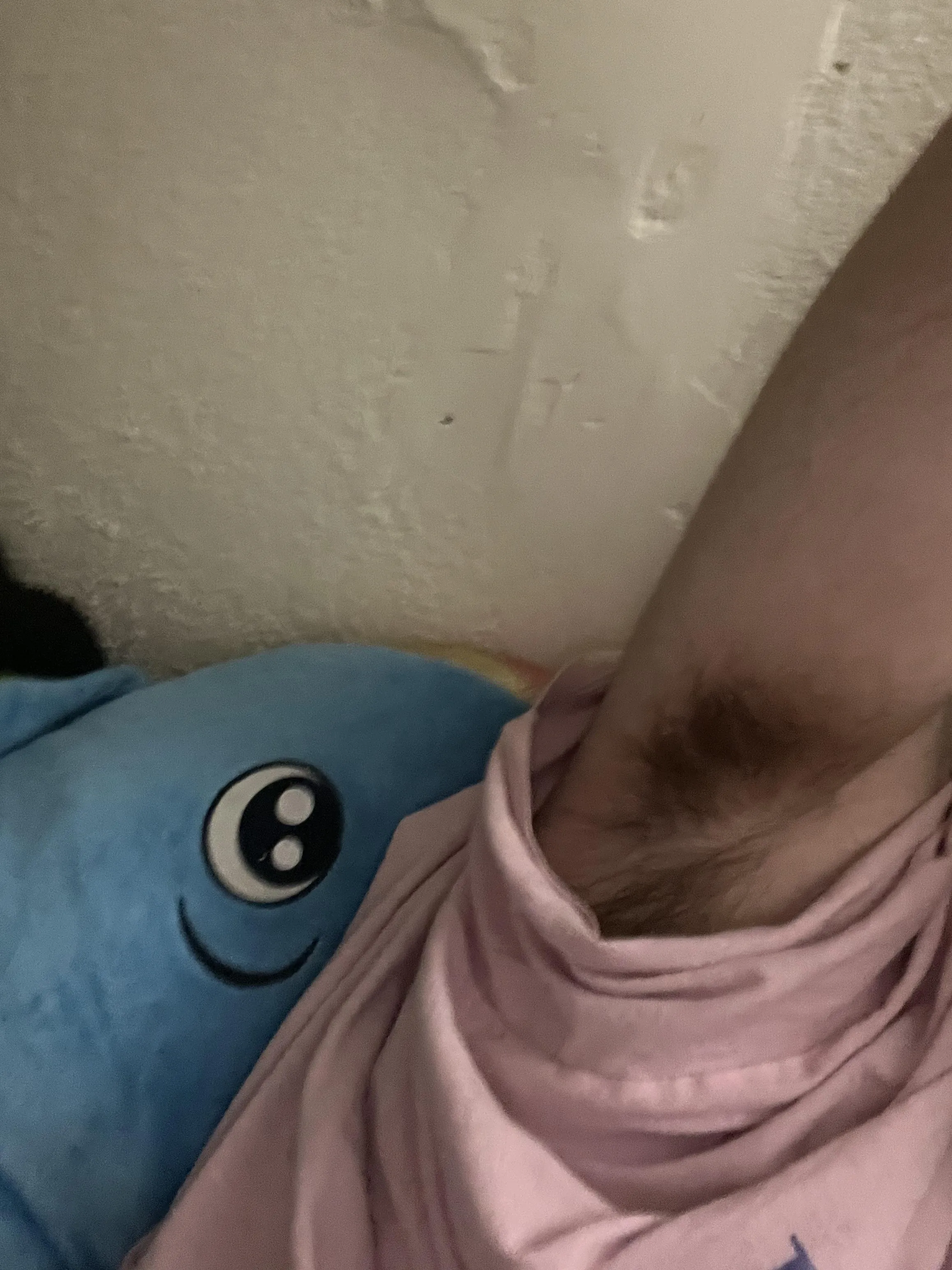 Kinda sweaty, hope you don’t mind the smell ;)