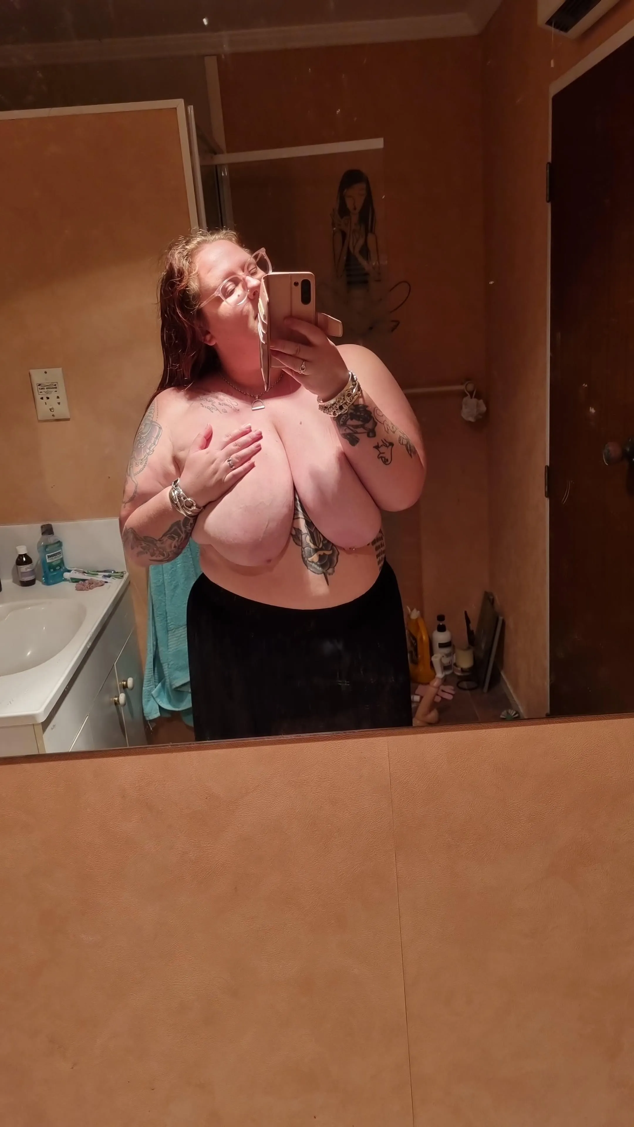 Naturally busty bbw