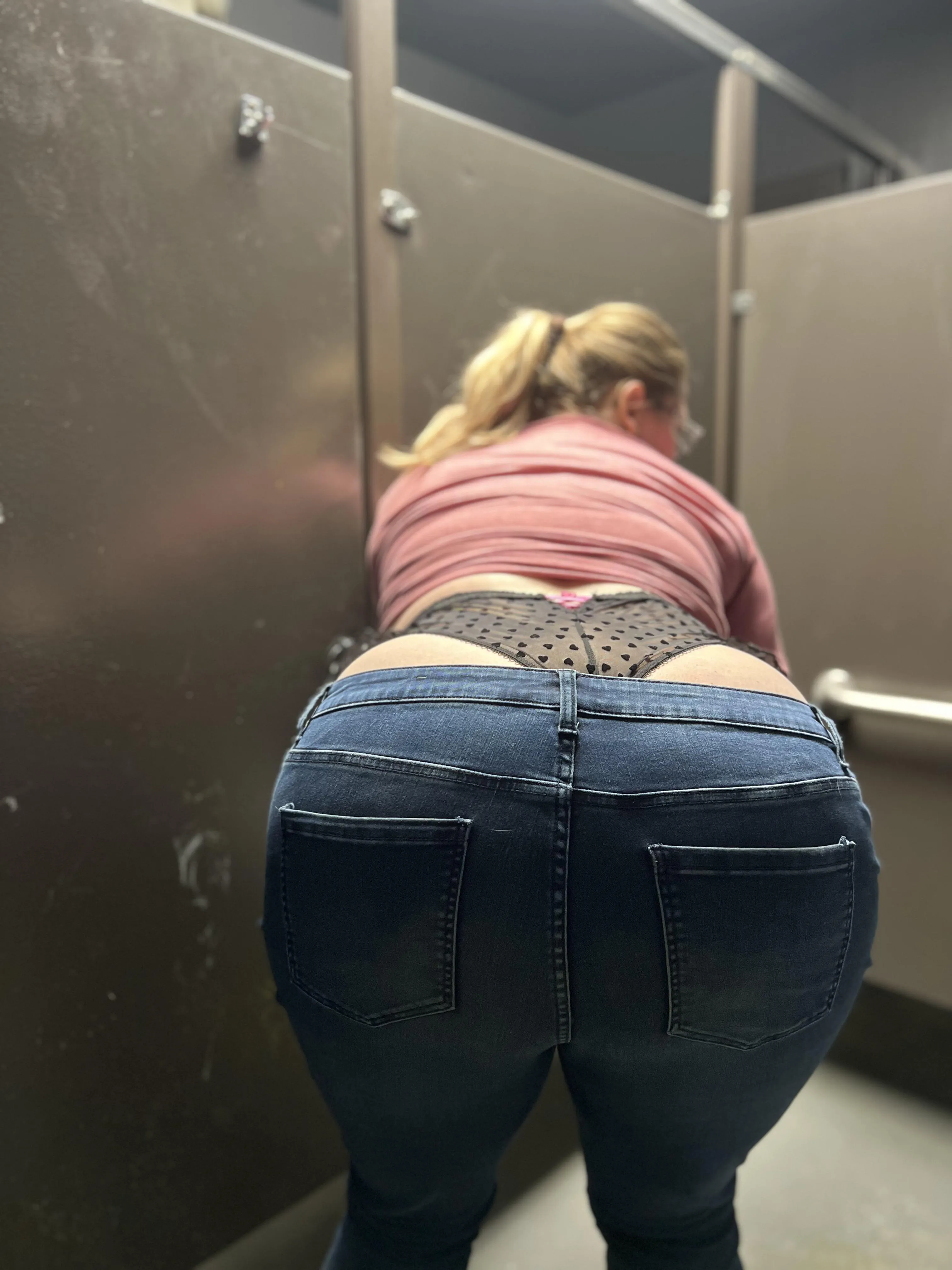 There's a filmcrew coming to my workplace today! I'm ready!