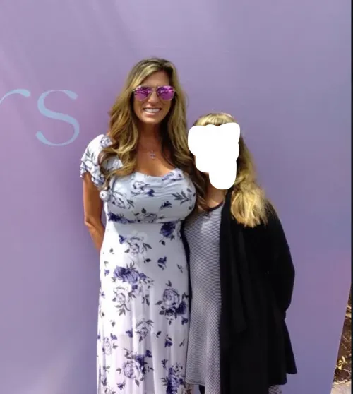 Who wants to suck my big real mommy tits