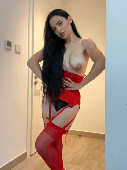 you can tpuch my perfect long hair