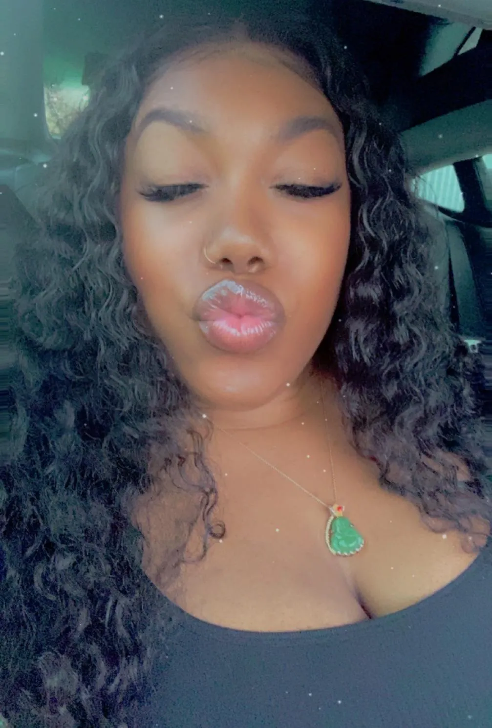 A tiny smooch wouldn’t hurt