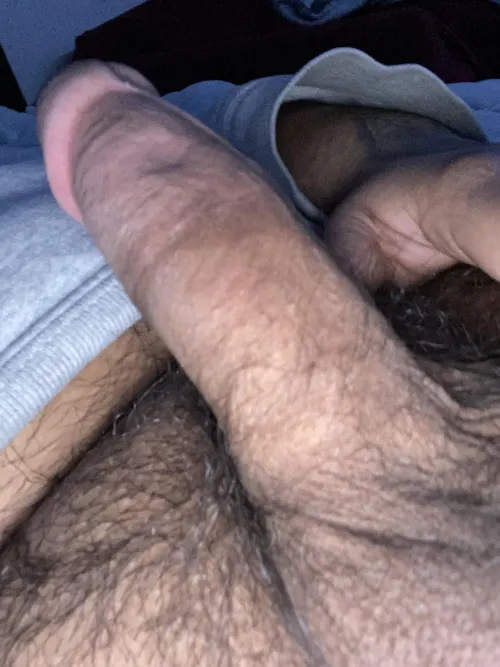 Anyone down to fuck and help me cum 👀 m4f pm me if your down I’ll give you a free wax pen if you help me cum 🫣