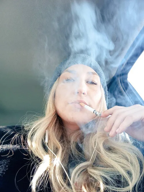 Car Smoking ✌️🚬