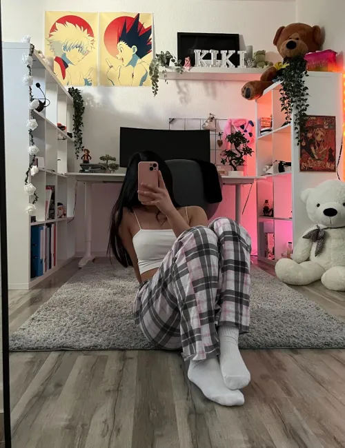 Just got up and ready for cuddles already :3