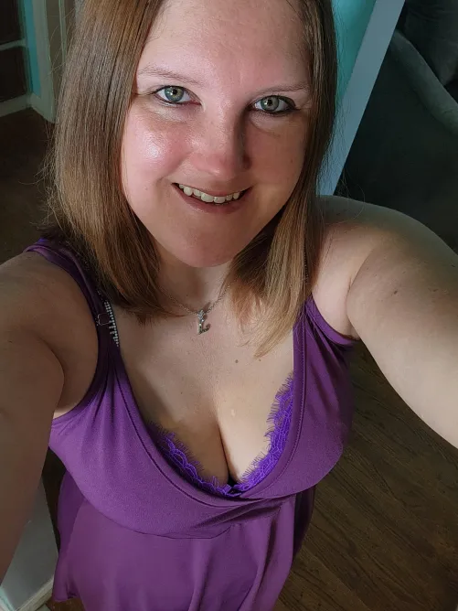 looking for a bull for my wife must have experience being a bull. must be white and in shape and be ok fucking her in front of me and live near grand rapids michigan