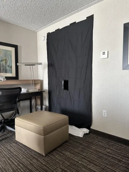 M4M Gloryhole Available Tomorrow