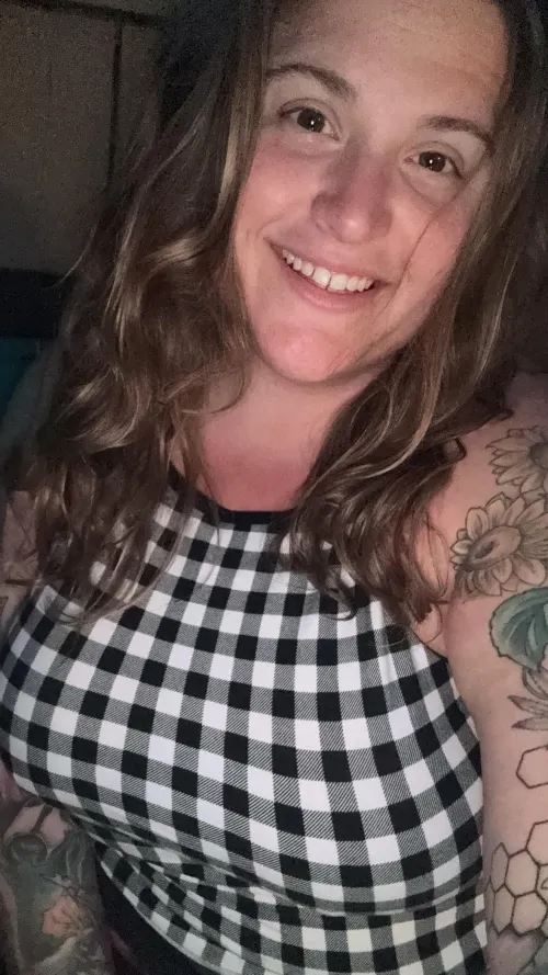 voluptuous BBW stoner  covered in tattoos!