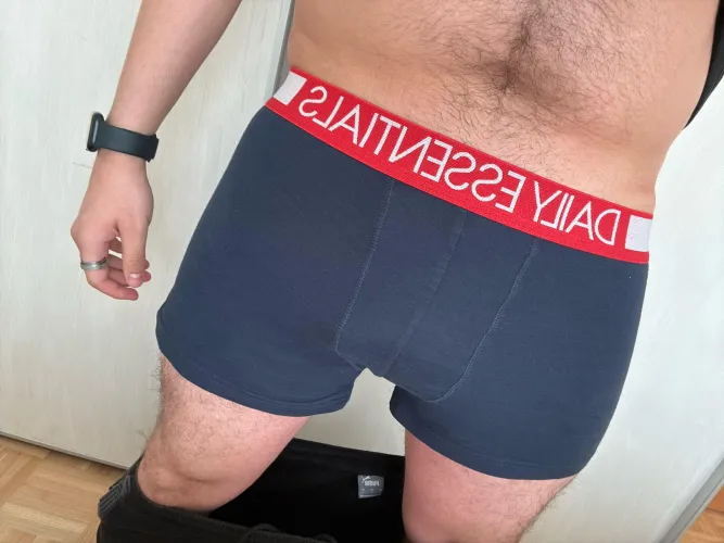 wanna have a 19 year old undies😌