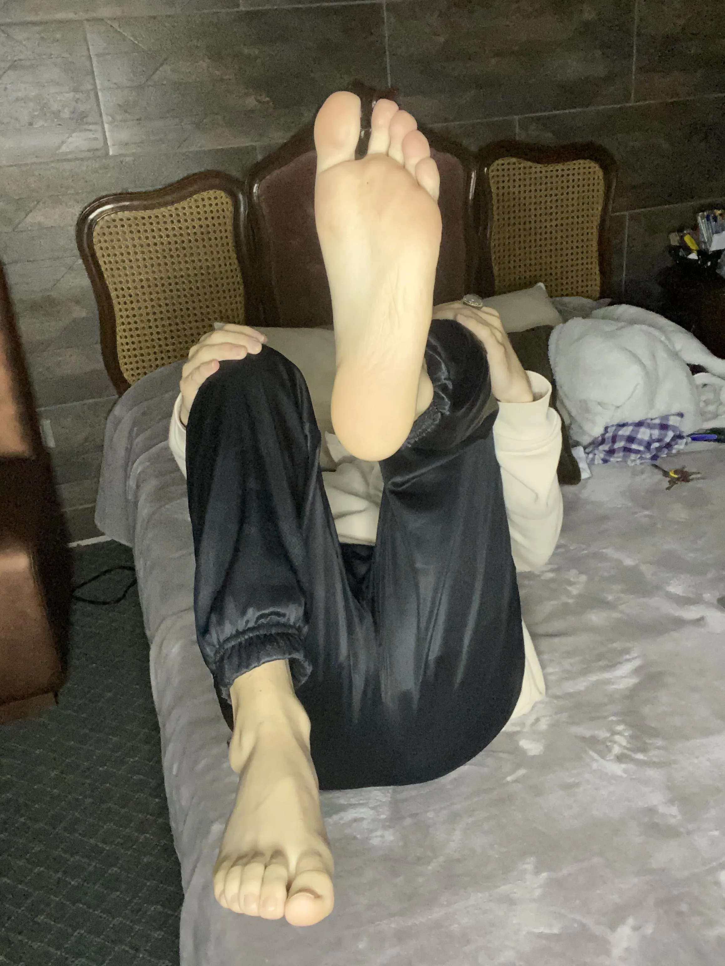 [20] Je veux les frotter partout sur ton visage