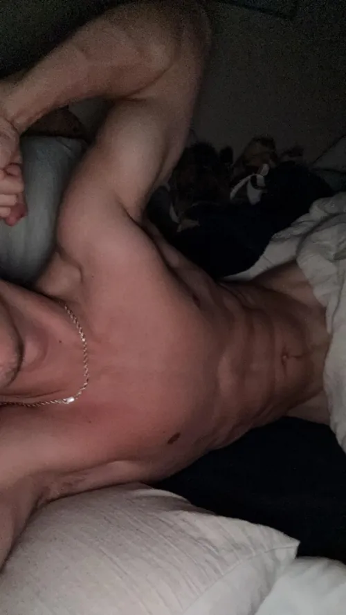 [21] waiting for a little spoon 🥱