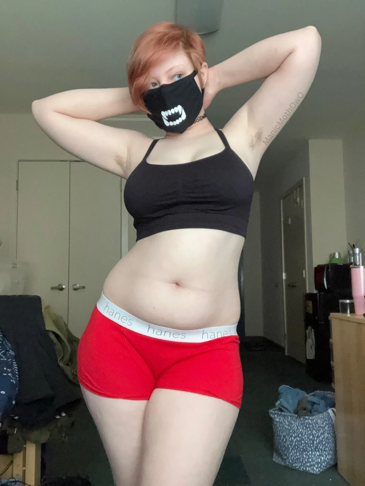 chicks in boxers: smash or pass