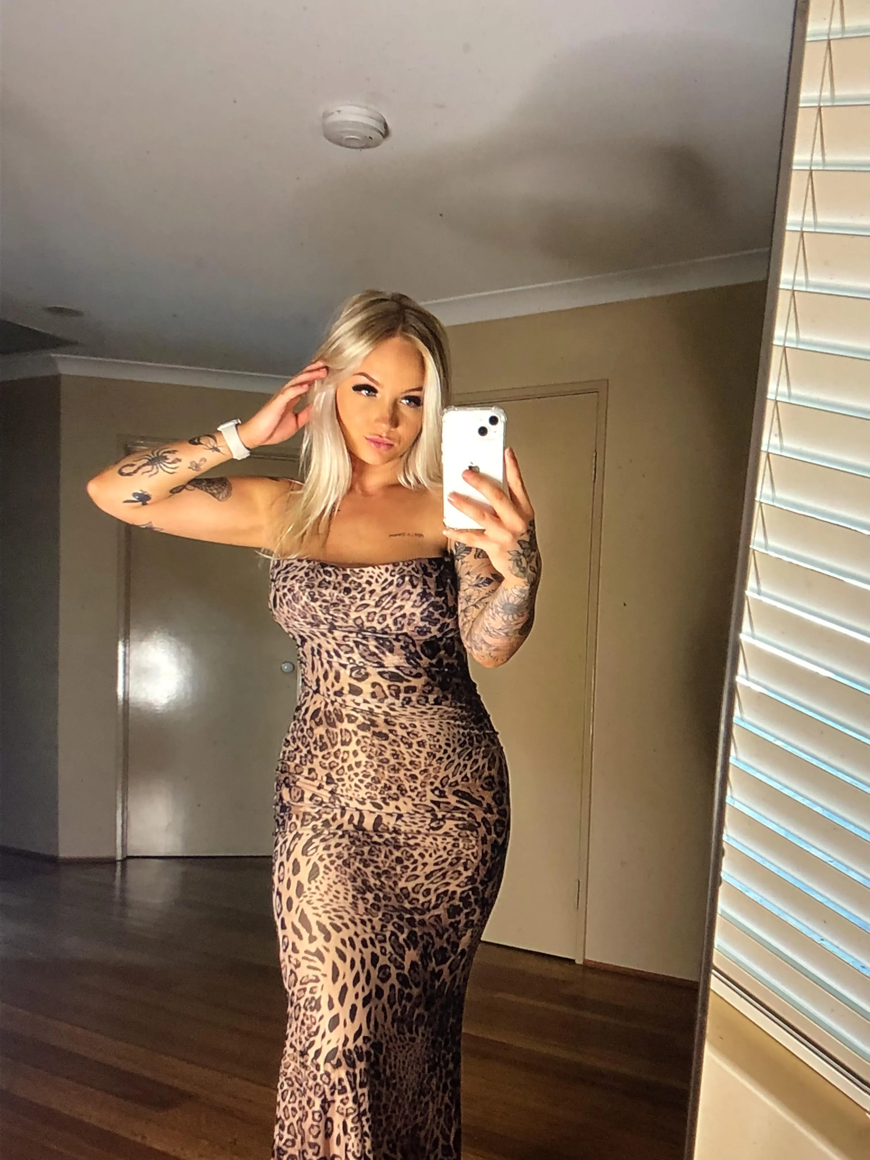 do my tiny little tits turn u on?