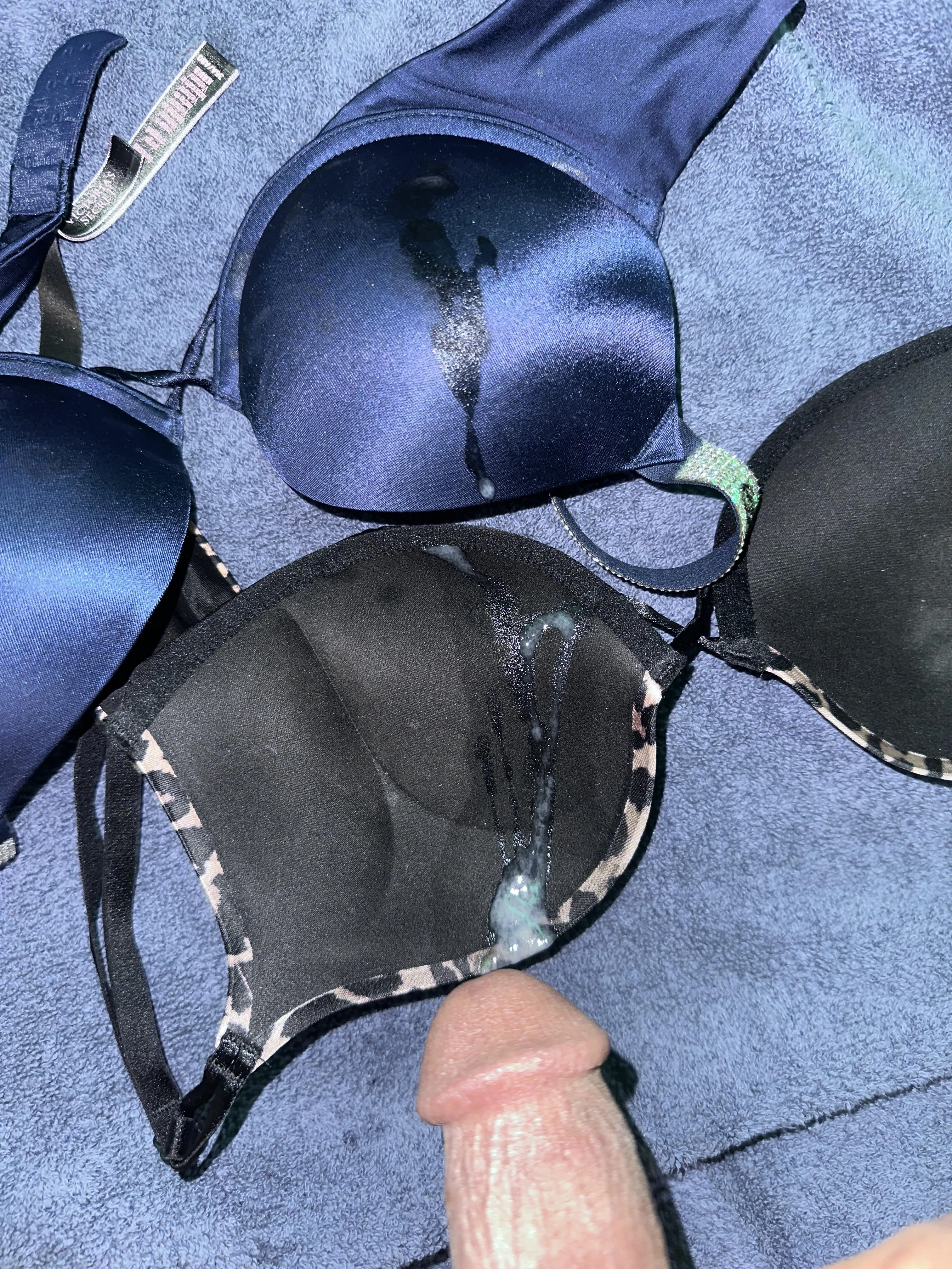 Dripping cumshot on my 36A/A80 VS Bombshells