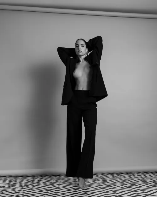 Elegant Rebecca by 📷 Vincent