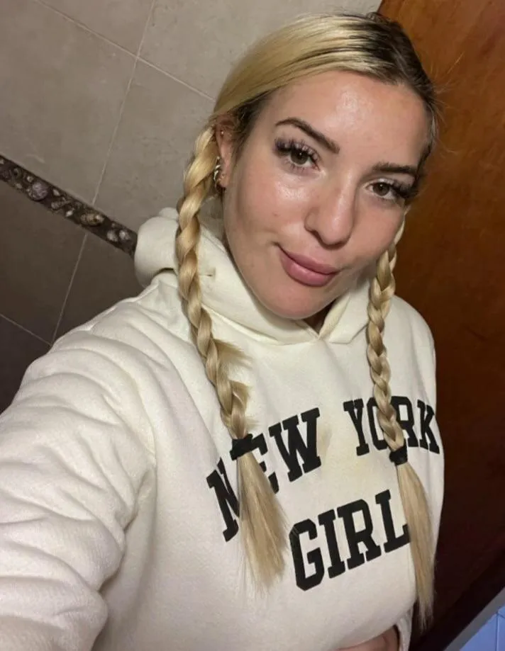 F19 I'm not going to play hard to get.