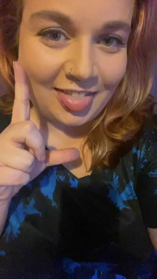 Feeling gorgeous, and ready to be spoiled as such by losers 🔥