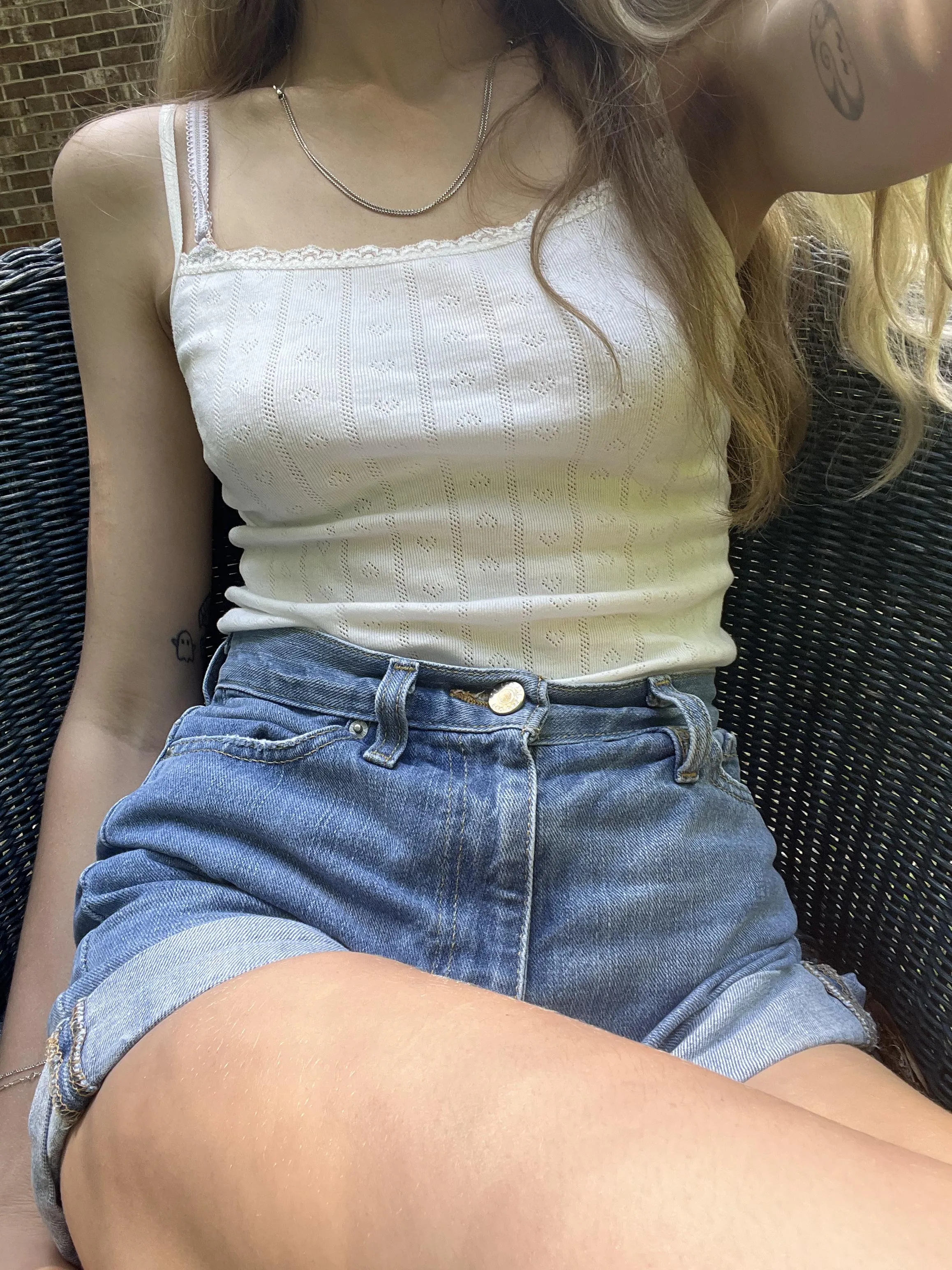 finallyyy it’s warm enough to wear tank tops outside