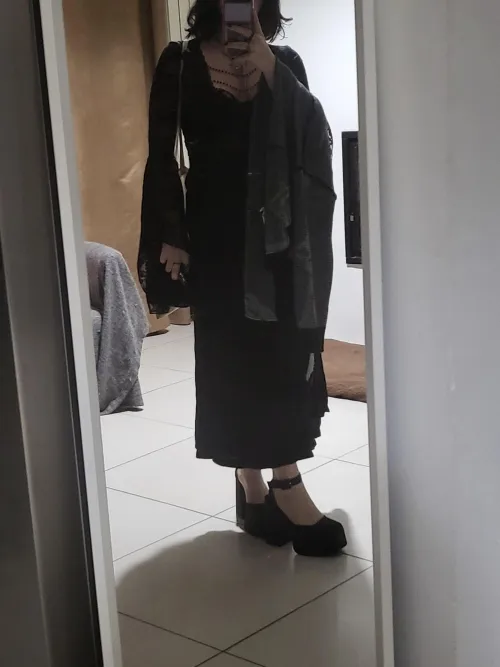 [Findom] i owe you, me, your goth goddess