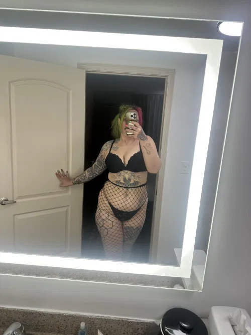 Had a fun night in Nashville but this cincy wife is happy to be back in Ohio.