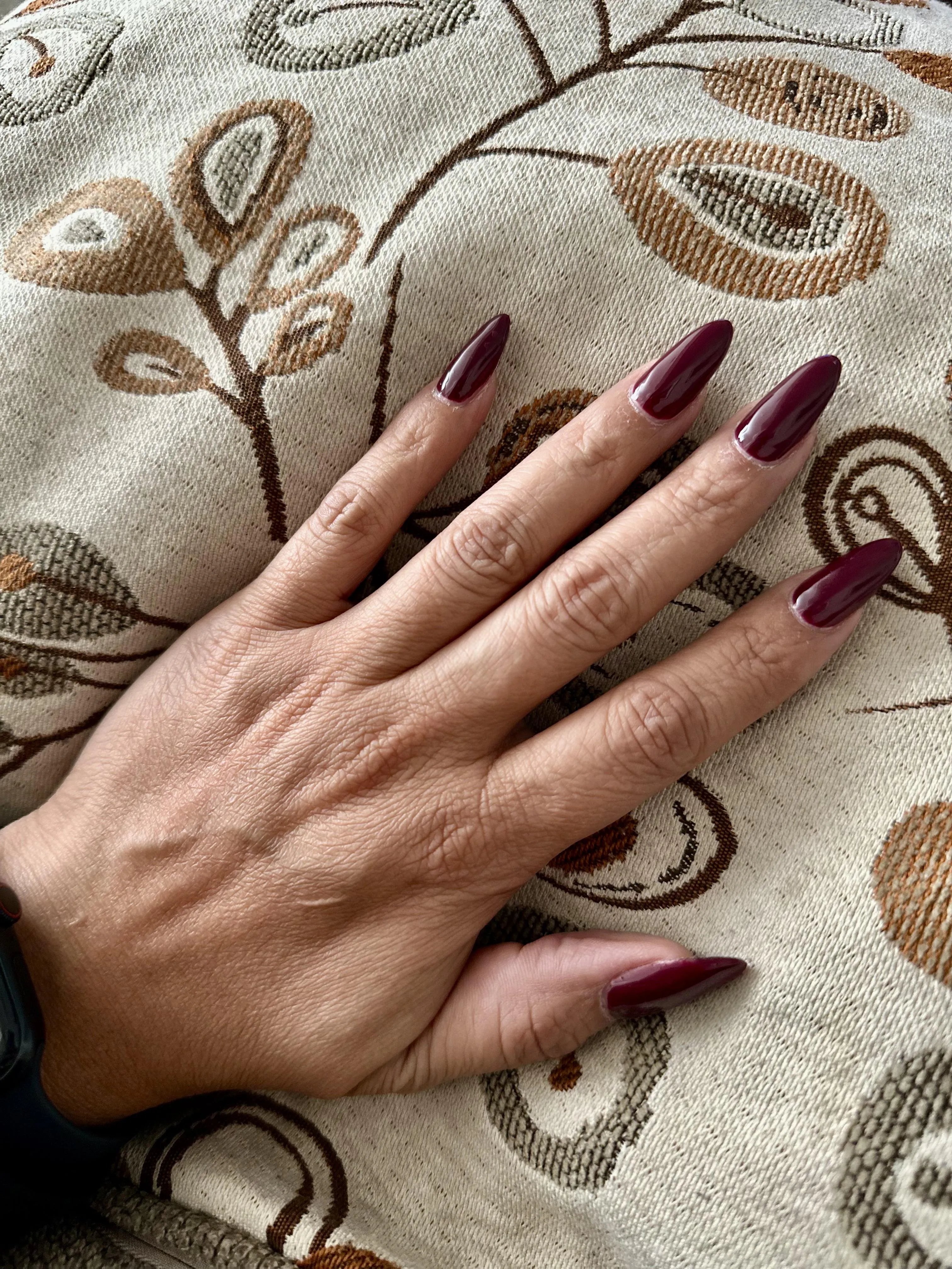 I like them long and pointy, you?