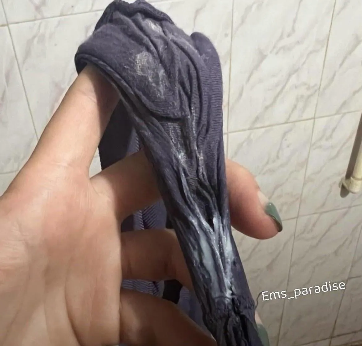 I used to feel shy by how wet I’d get, but now I love it & it seems like you do too! 😜💗💦