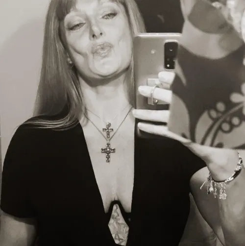 J'espère que tu aimes aussi le noir et blanc ? :)