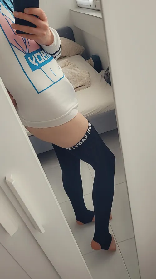 Just want to have fun with the boys :3