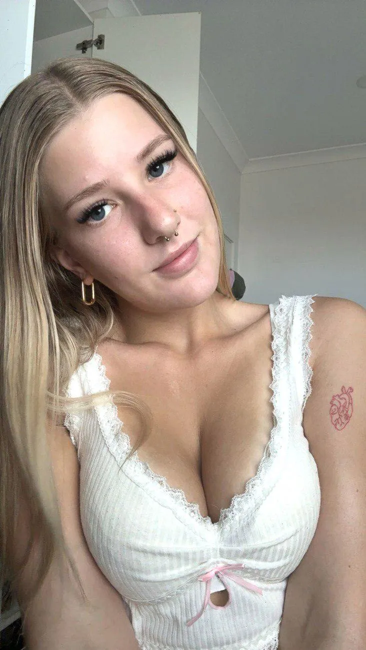 Play your cards right, and I might just be your jackpot🎰😉