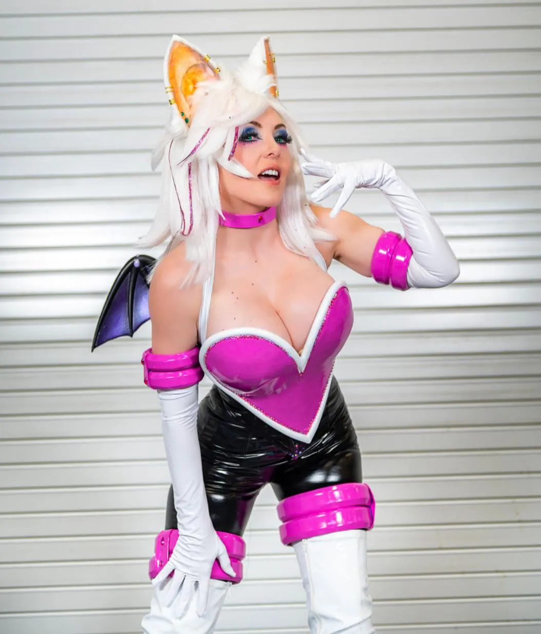 ‘Rouuuge the bat’