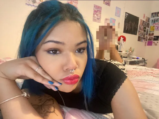 you wish you could kiss them 💋