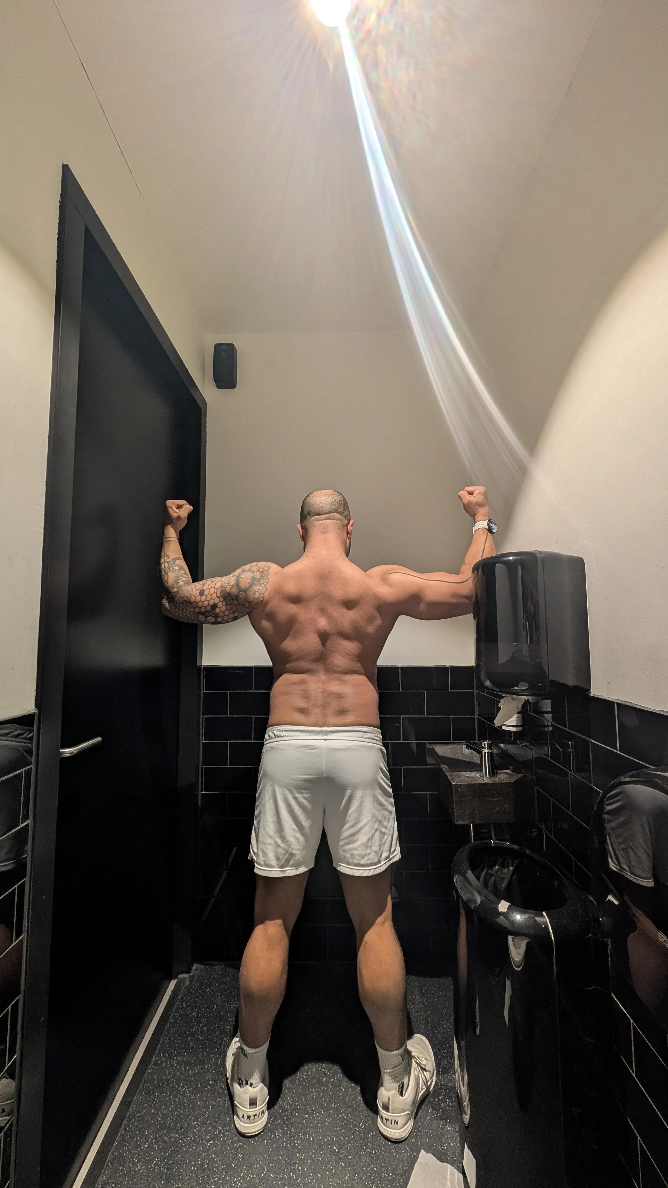 39yo looking for for long term younger bro