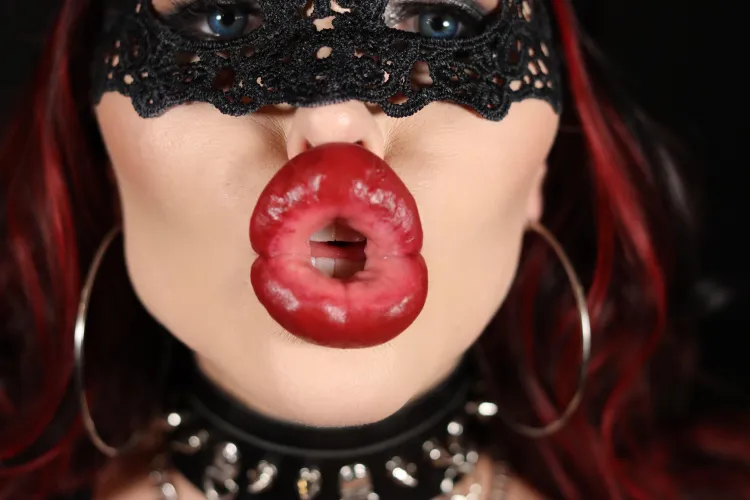 Bimbo, Gimbo, or Something Else?