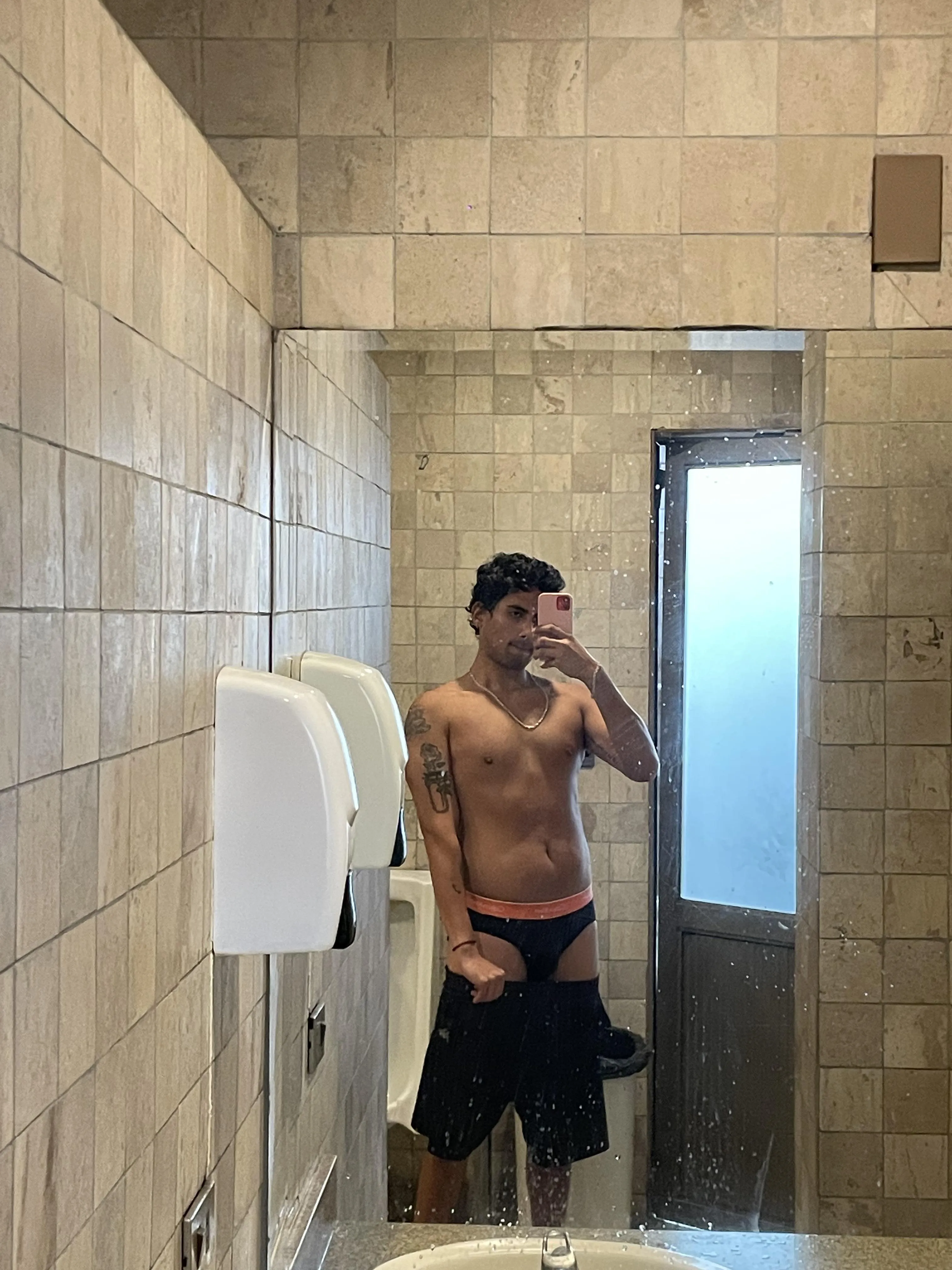 Come put my briefs down gym bro