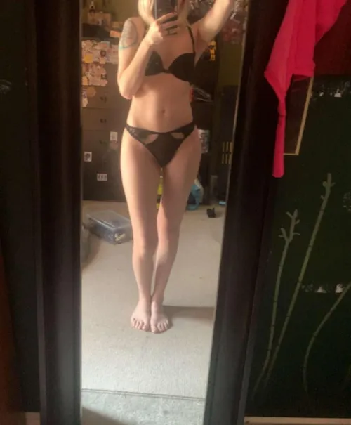[F] Happy it's the weekend