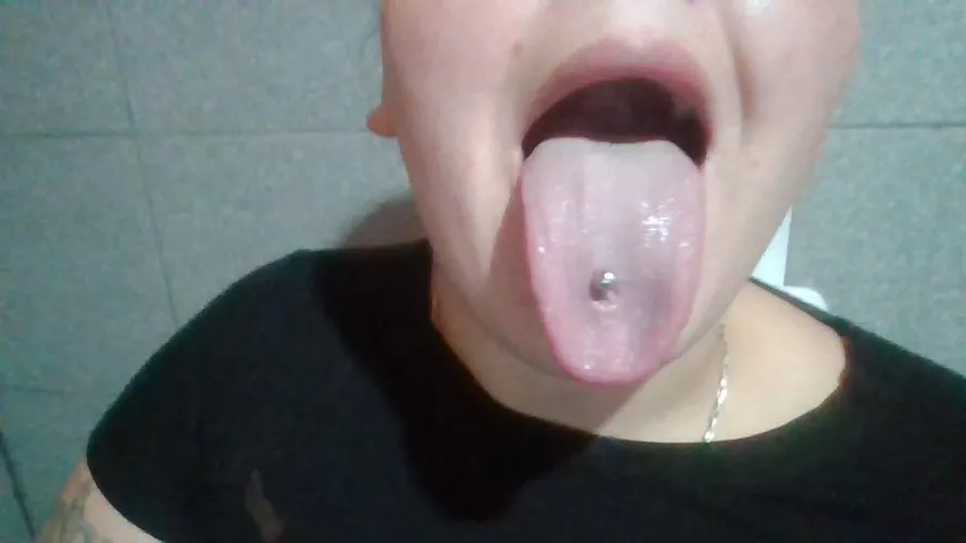 {f} imagine an oral with this tongue