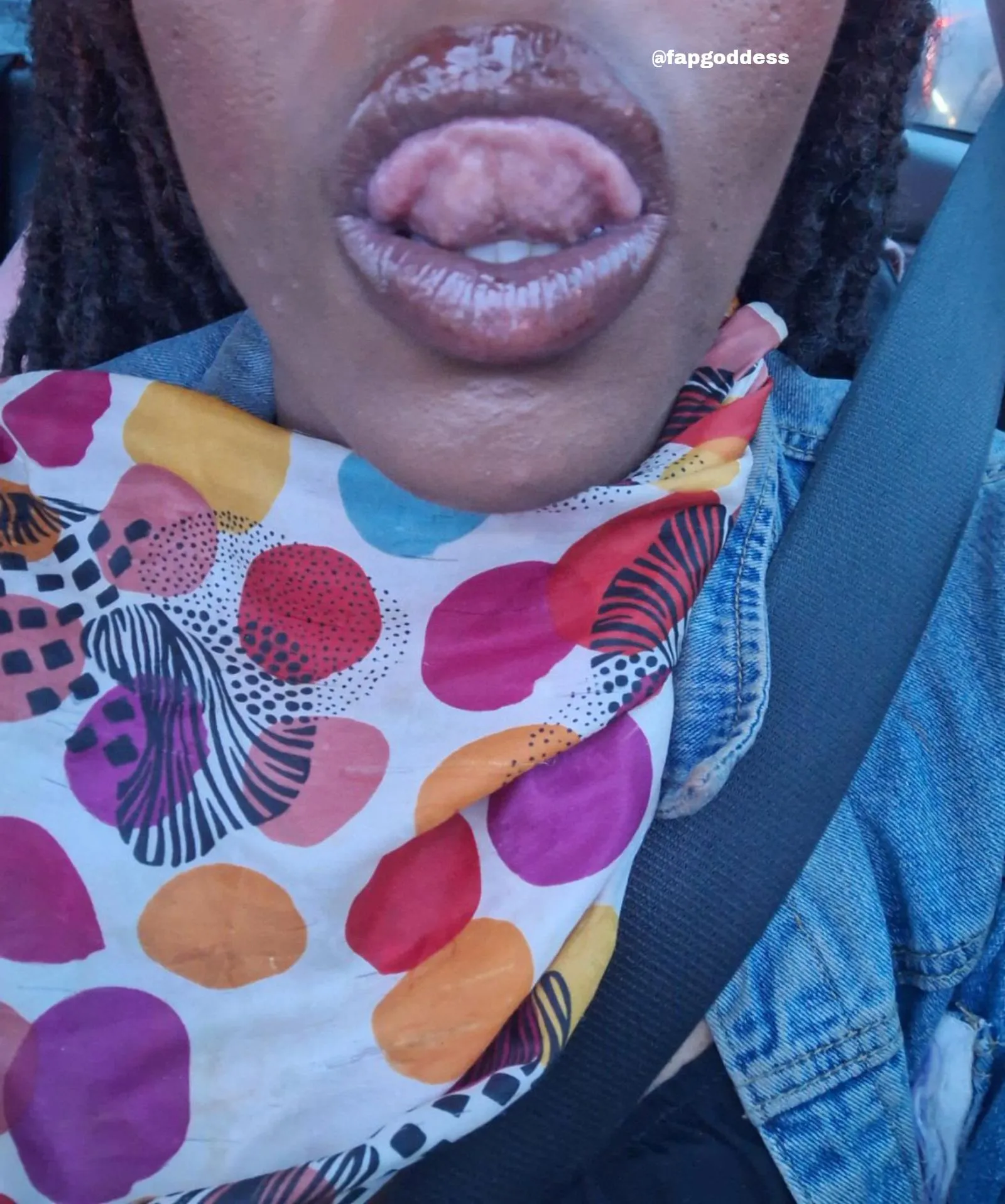 How I be when I scroll through the comment section🤭😌🤤