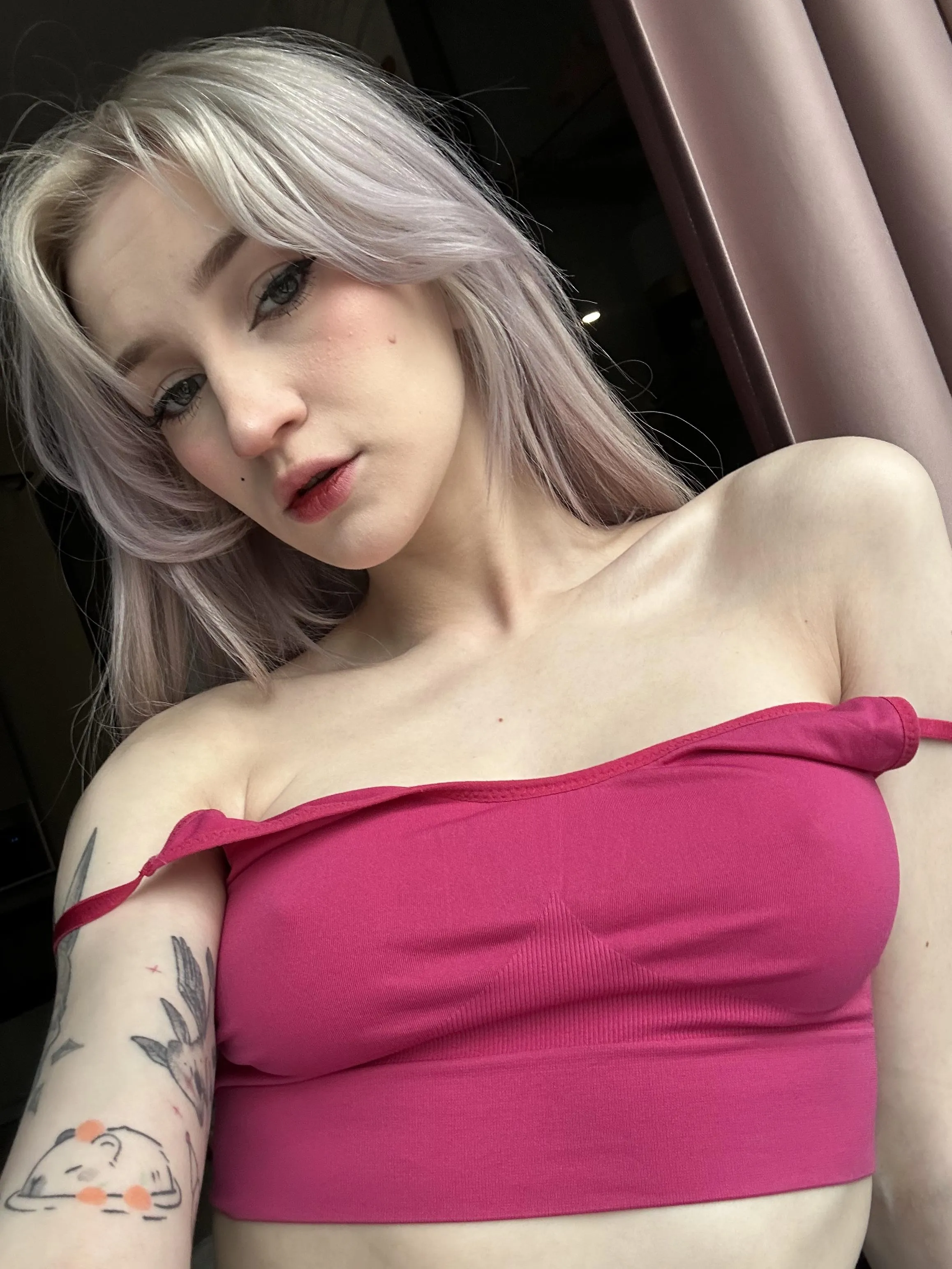 I take pleasure in wandering braless