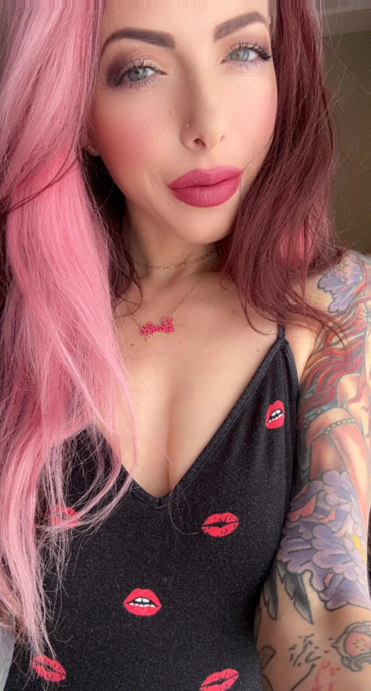 Mommy doesn't mind when you think with your little head, pet. It makes you more obedient. Mommy doesn't mind when you think with your little head, pet. It makes you more obedient.