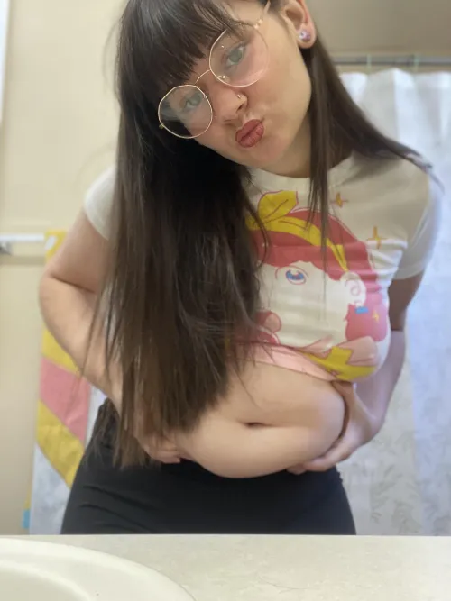 My belly is getting all squishy 😘