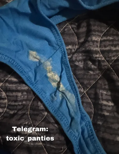 [Selling] dirty panties, fetish friendly add ons