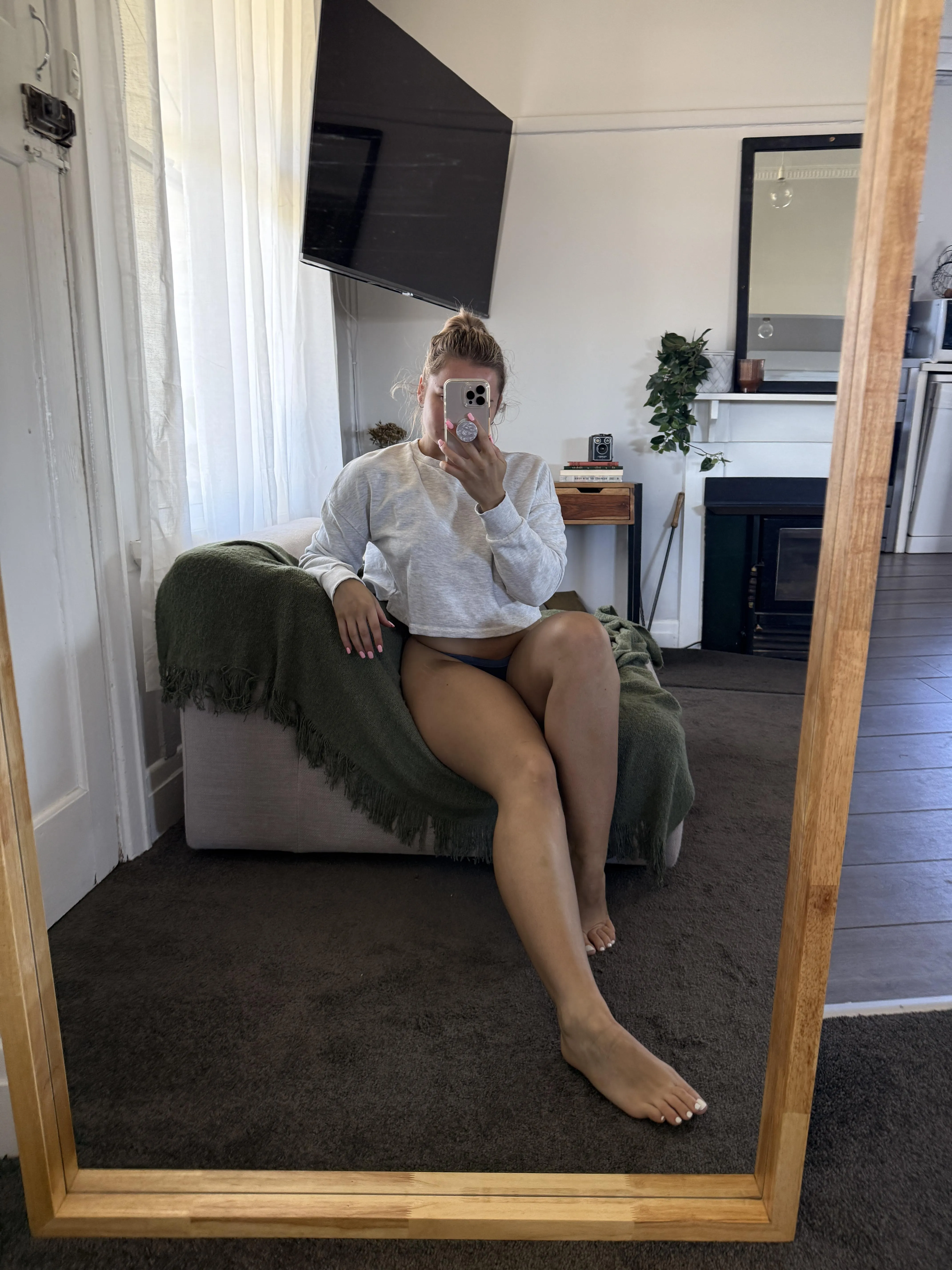 sending horny vibes from vic