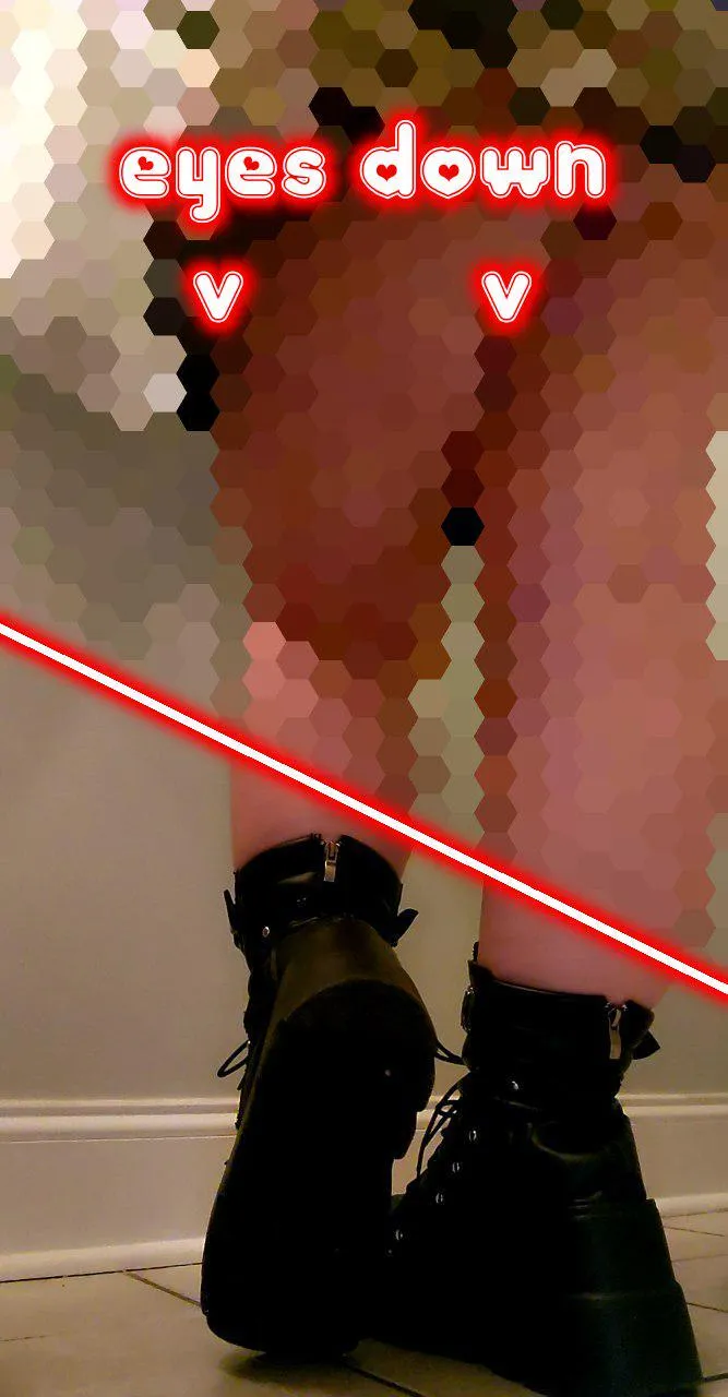 Thank Mistress for allowing you to see her sexy boots.