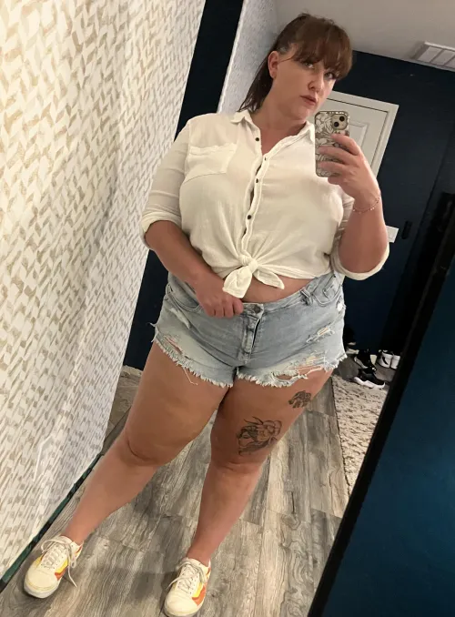 These shorts are all about the legs;) and the view from the back is 🔥🔥