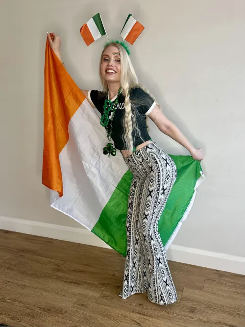 Tomorrow will be my first St. Patrick’s Day as an Irish citizen! 🇮🇪 ☘️