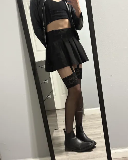 20 (Fb4A) I’m feeling smutty for cam tonight